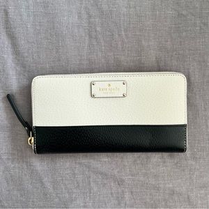 Kate Spade New York Grove Street Neda Zipper Classic Black White Wallet